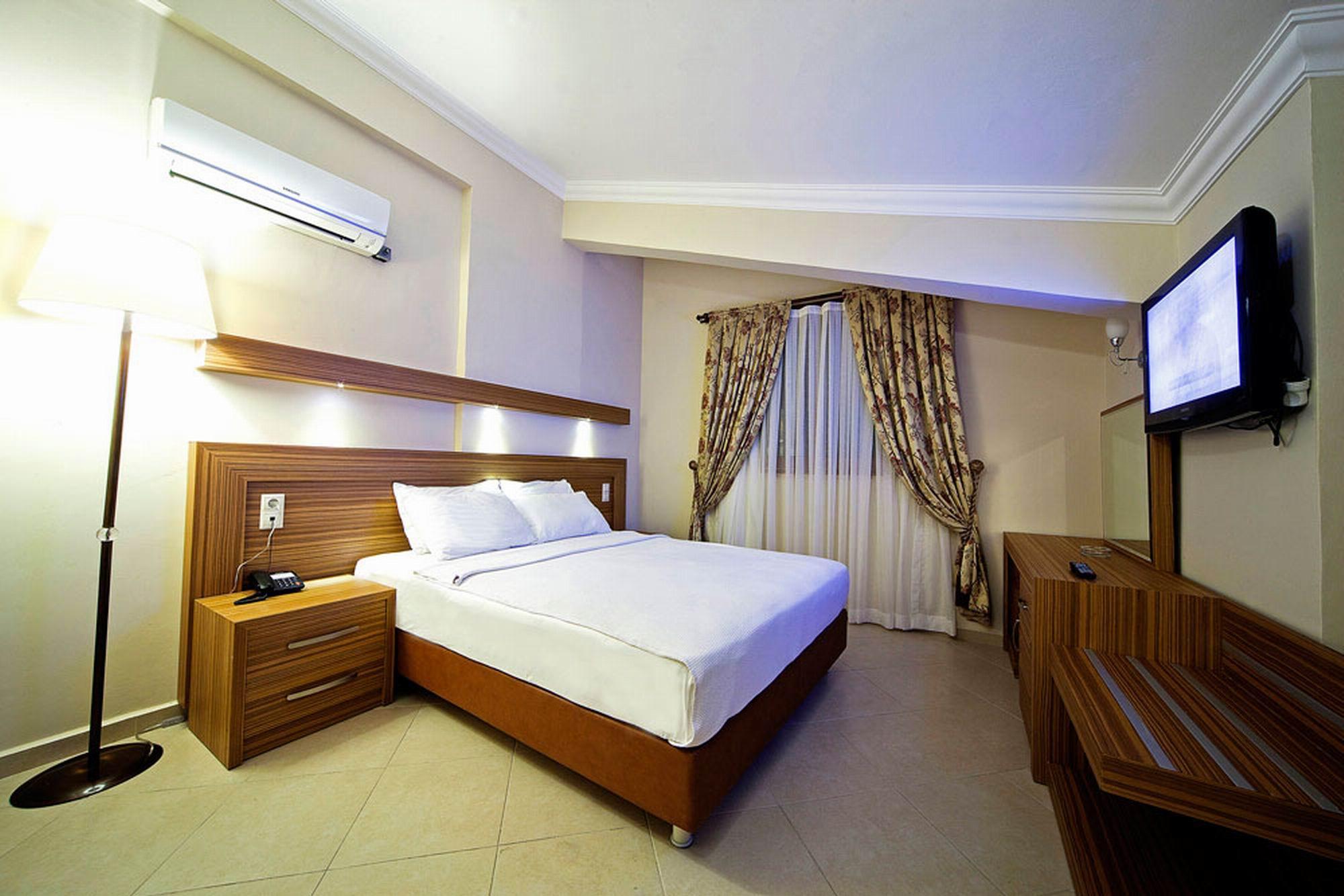 Laberna Hotel Marmaris Bagian luar foto